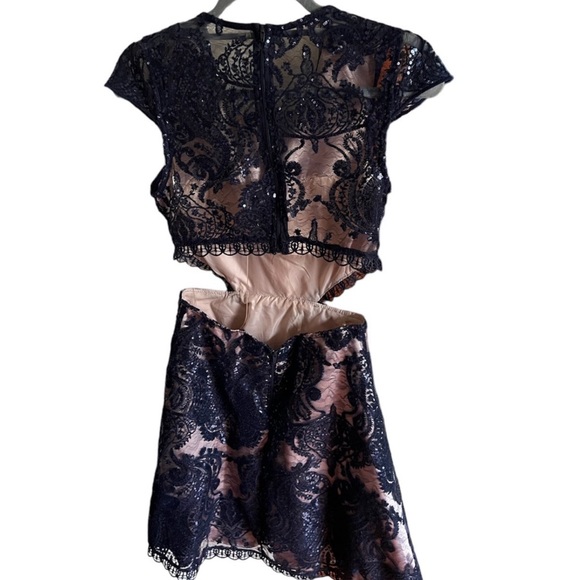 Sequin Hearts Navy Blue Sequin Formal Dress Size 5 - Picture 3 of 5